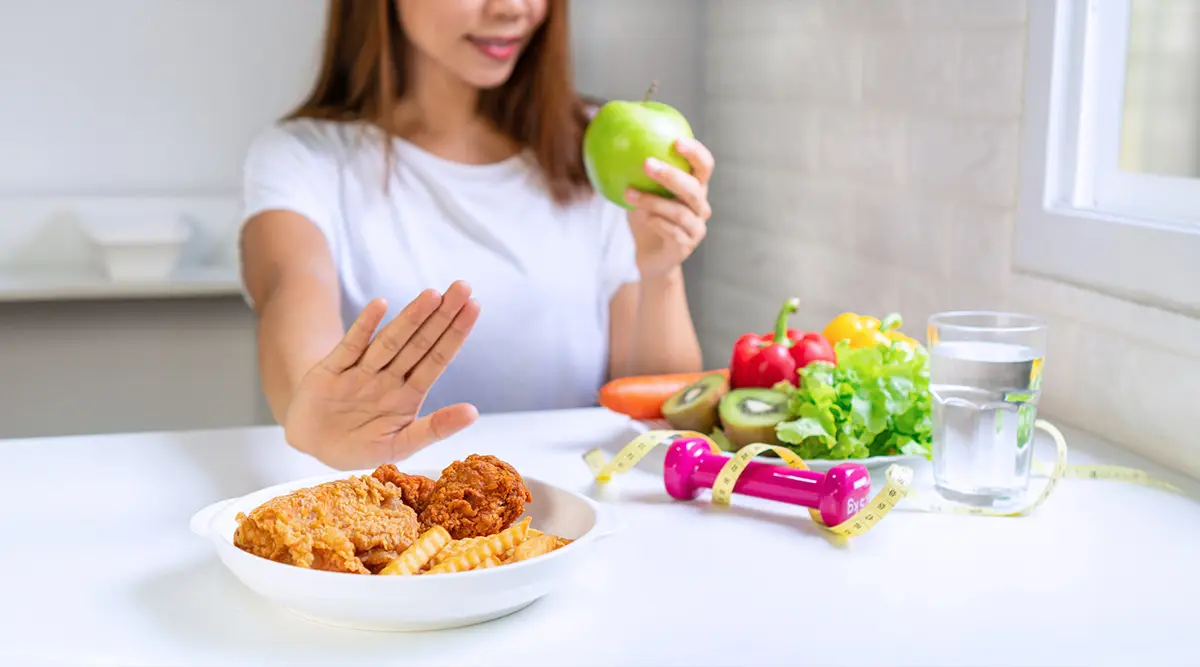 آیا رژیم غذایی در دوران بارداری برای مادر و جنین بی خطر است؟